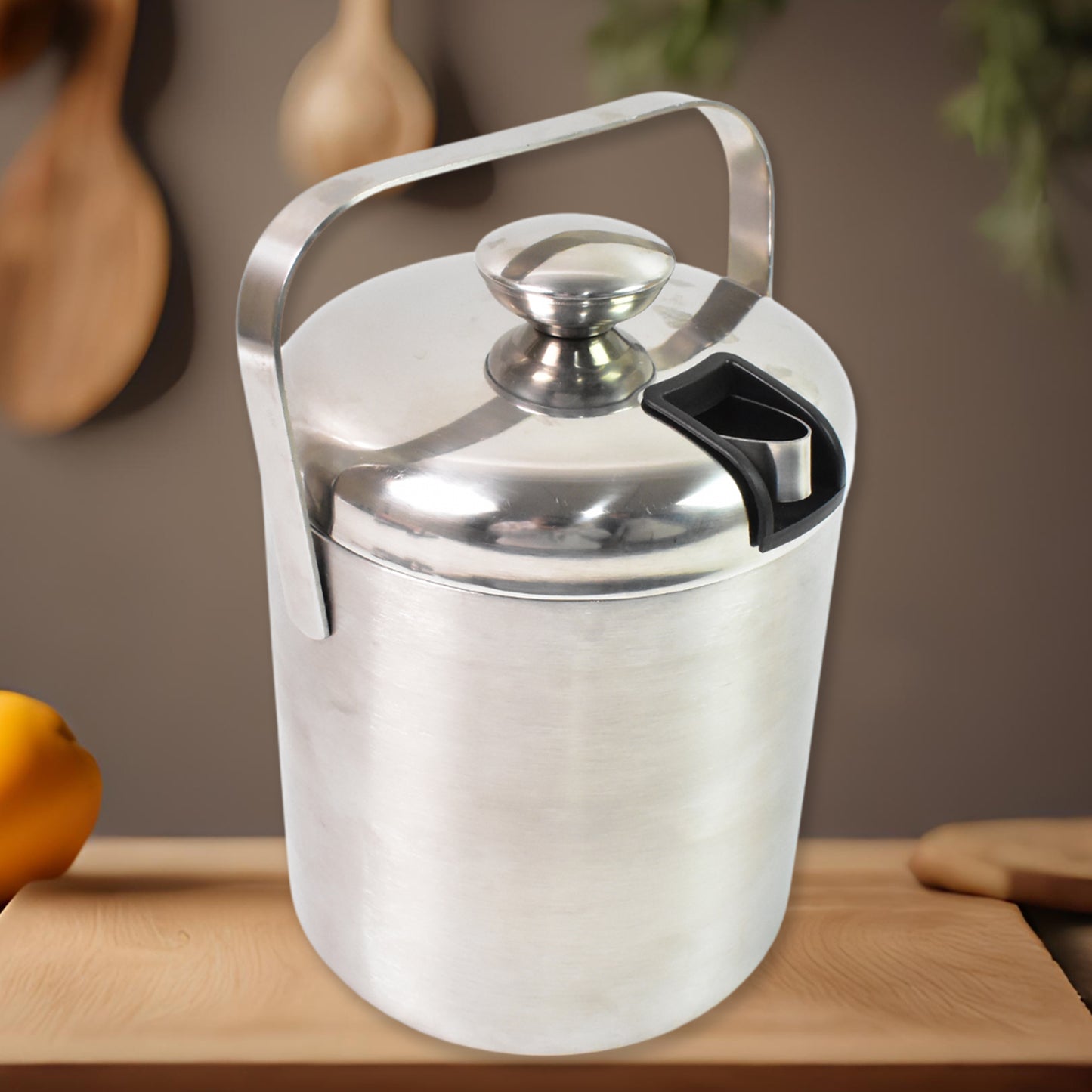 Stainless Steel Ice Buckets With Lid (1.3 Liters Approx) - Merchanse